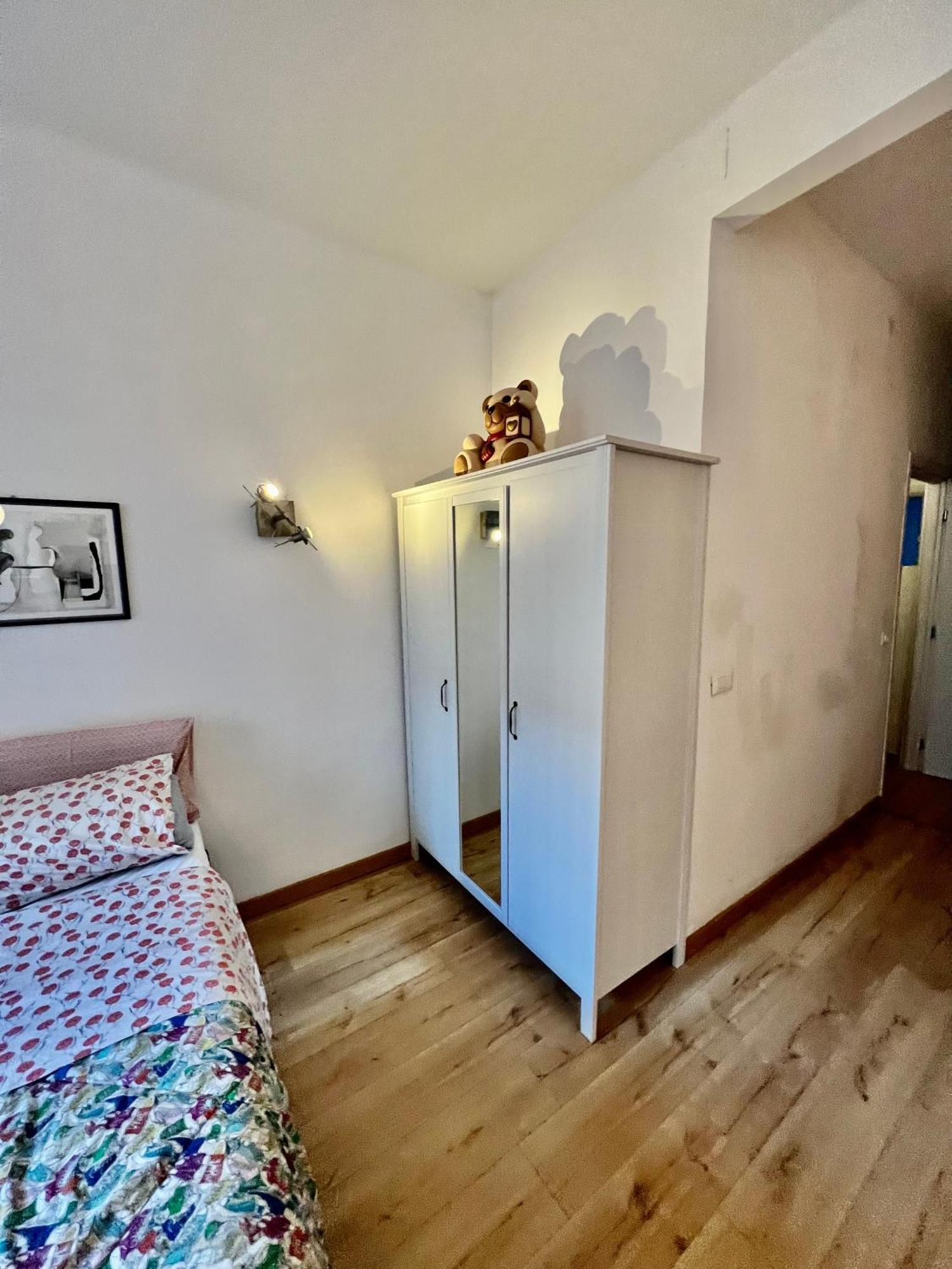 טריאסטה Alla Scalinata Del Teatro Rossetti Confort Suites Parcheggio מראה חיצוני תמונה